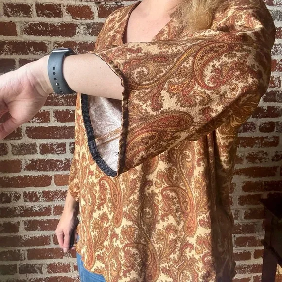 70s vibe JohnPaulRichard warm tone paisley blouse 
red/yellow/brown in color - Picture 8 of 8